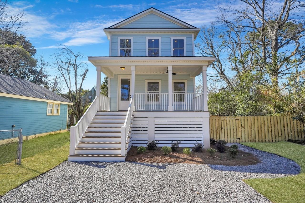 1407 E 32nd St - Photo 2 of 10