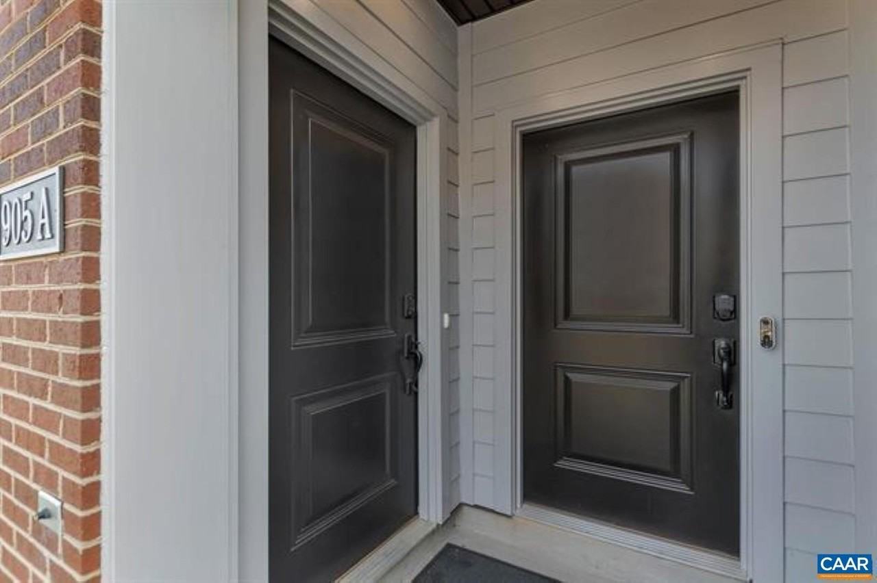 828A Wesley Ln #A - Photo 4 of 33