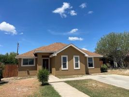 featured image of 2075 Foxborough