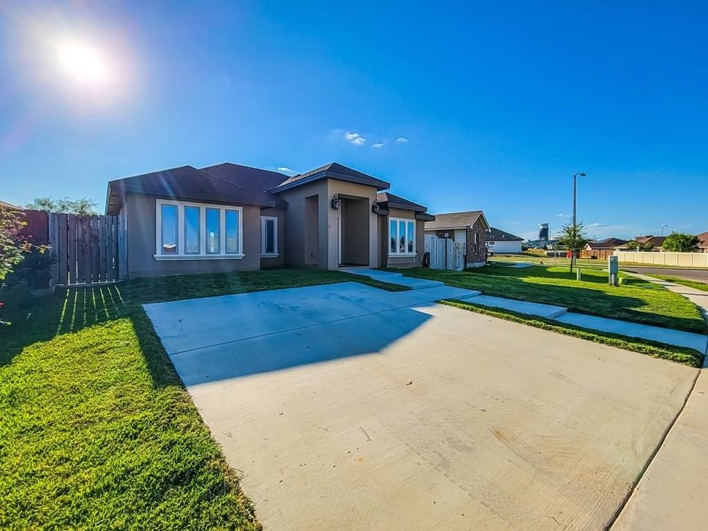 241 Cody Dr - Photo 4 of 31