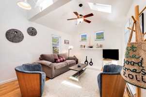 featured image of 5 White Way