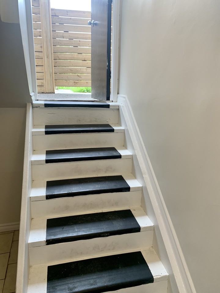 158 Marion Street #B2 - Photo 3 of 10