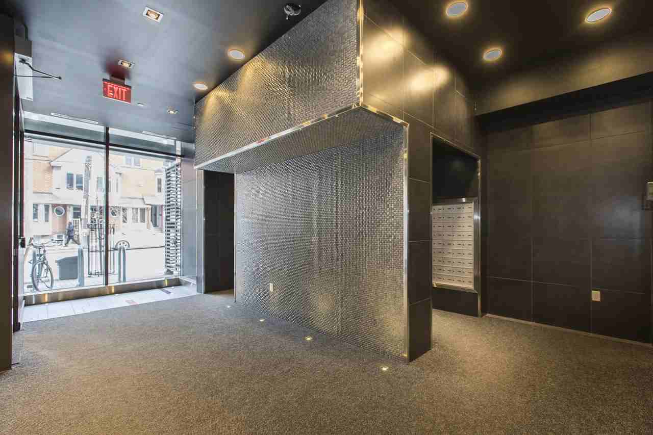 224 Lyon Street North #905 - Photo 3 of 18