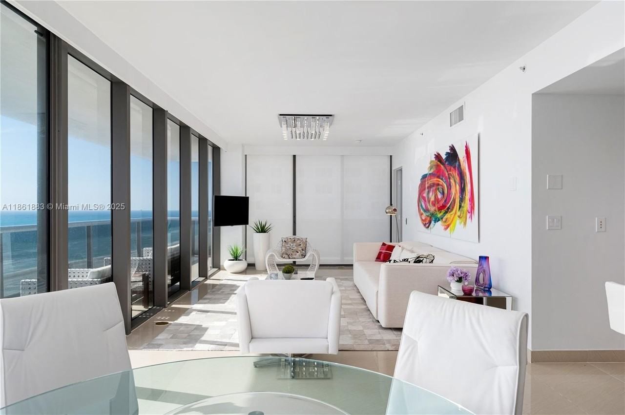 5875 Collins Ave #1202 - Photo 6 of 50