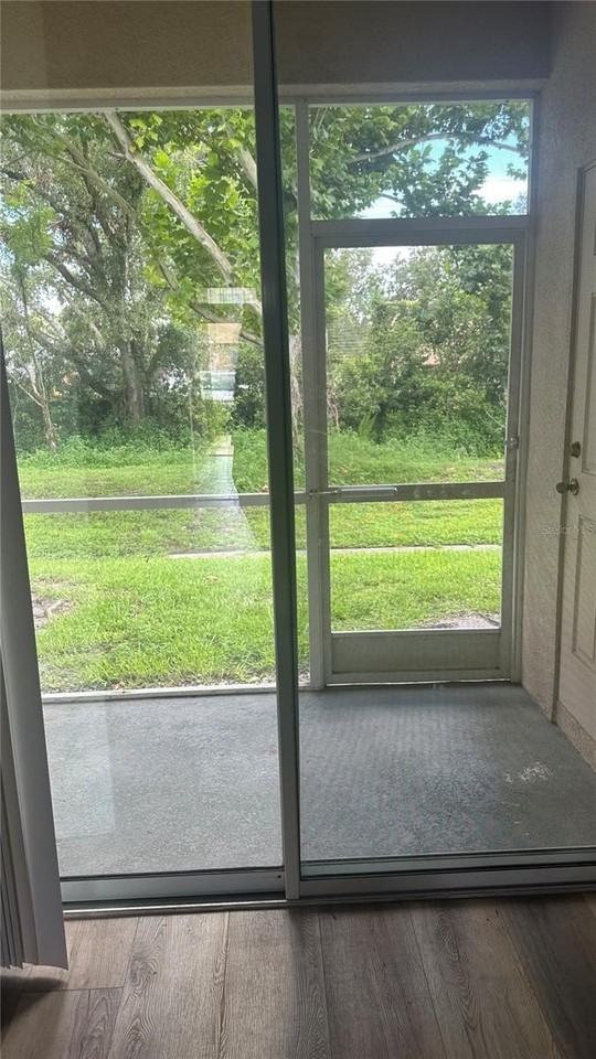 1125 Grantham Dr - Photo 3 of 18