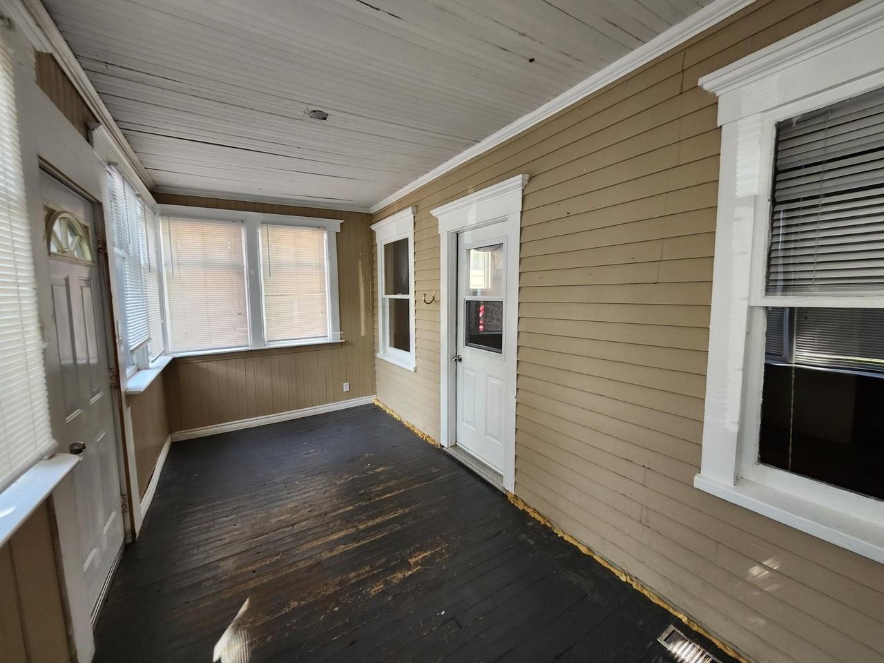 216 Winslow St #1 - Photo 3 of 24