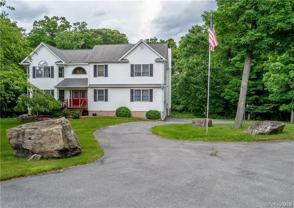 33 Sandra Ln - Photo 1 of 1