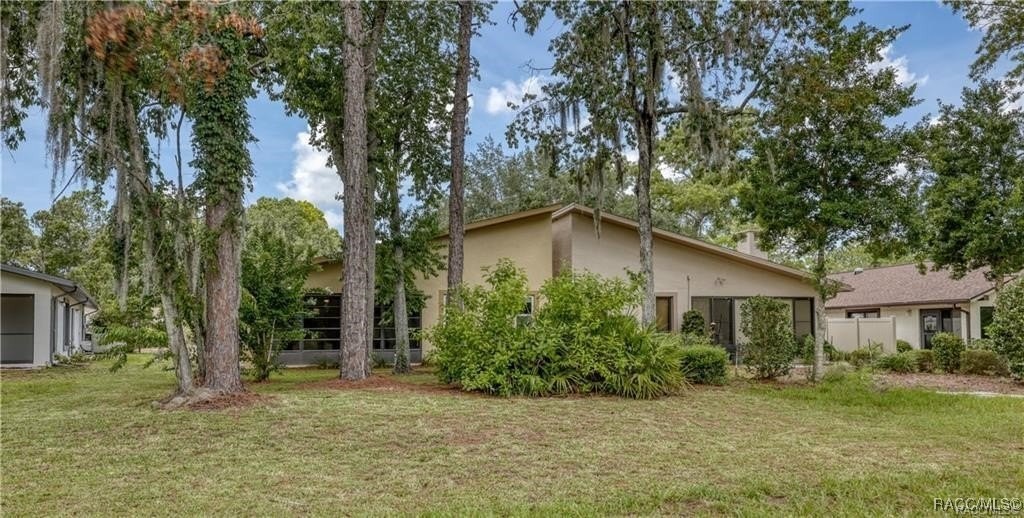85 Golfview Dr - Photo 2 of 20