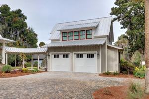 featured image of 1320 Wilmington Island Rd