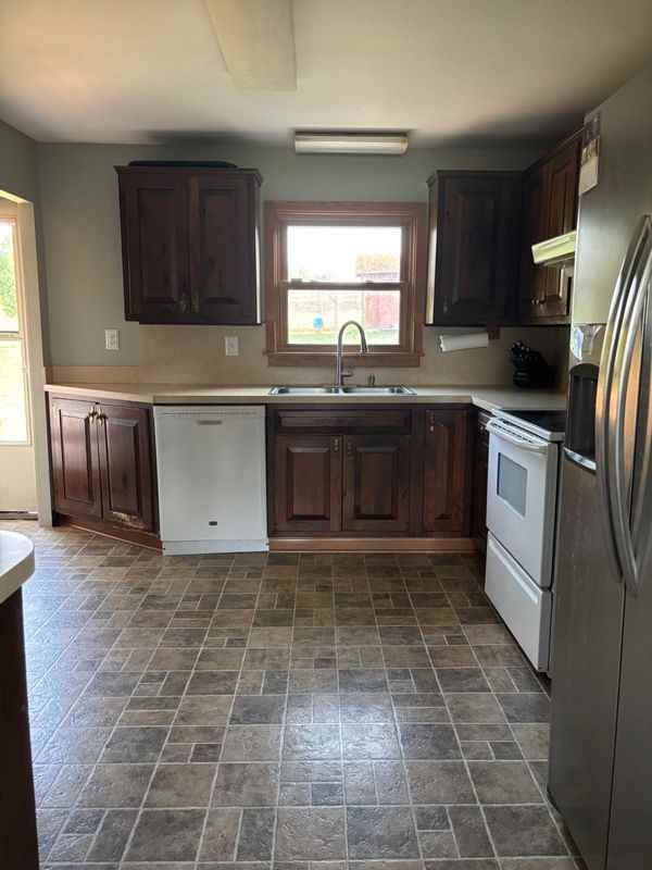 297 Old State Rd - Photo 3 of 12