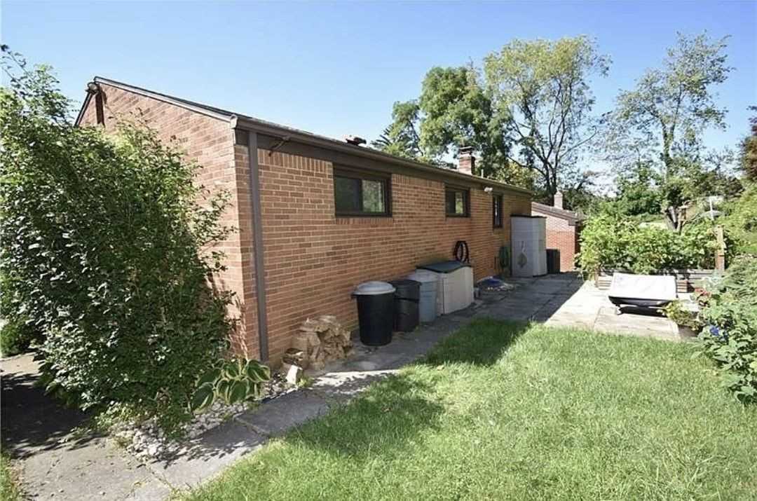 216 Mira Ave - Photo 2 of 20