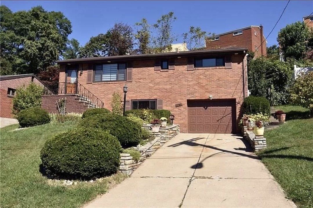 216 Mira Ave - Photo 3 of 20