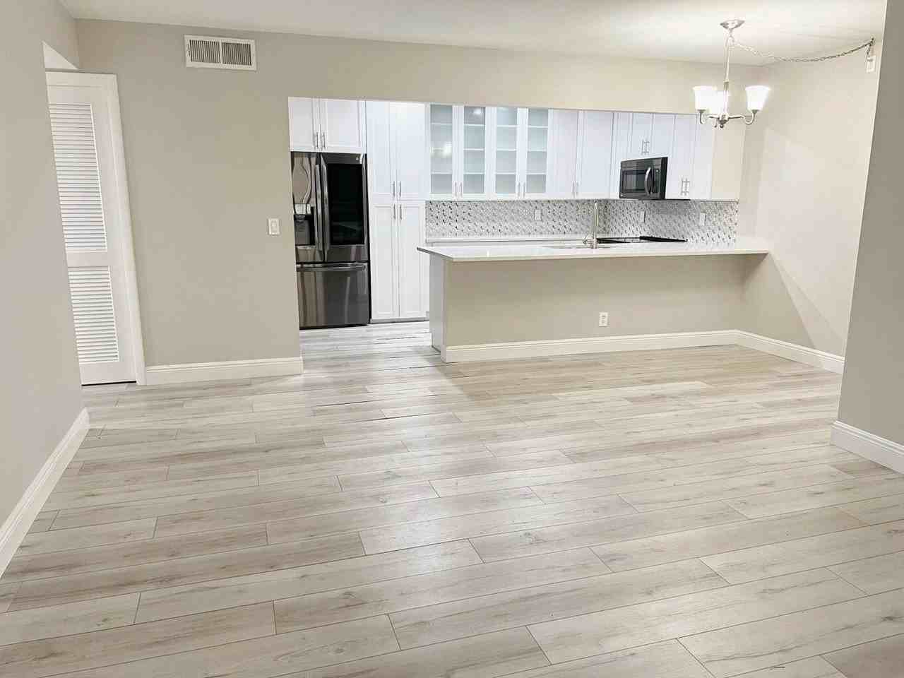 1006 Green Pine Blvd #A1