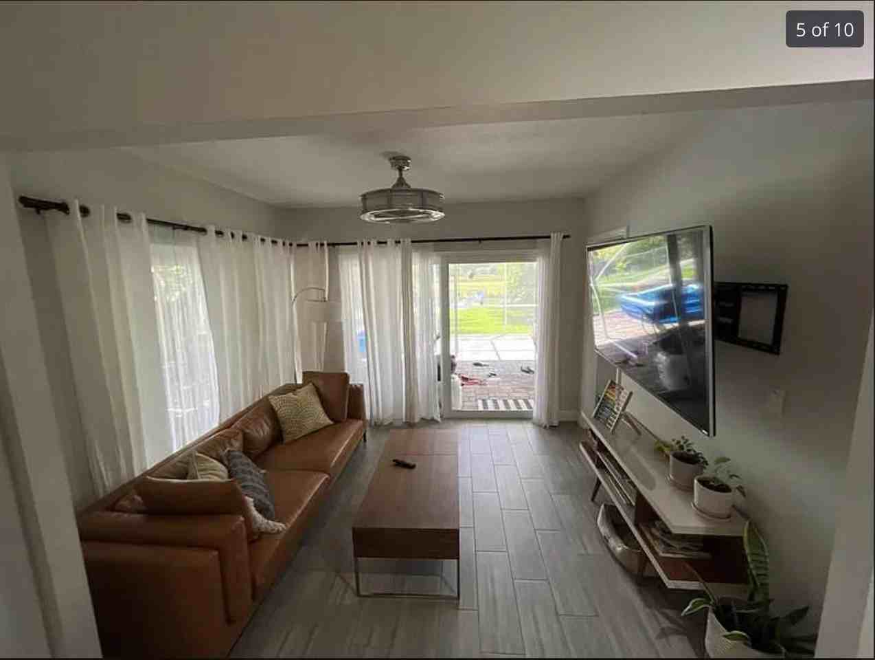 208 Sandpiper Ave - Photo 2 of 10