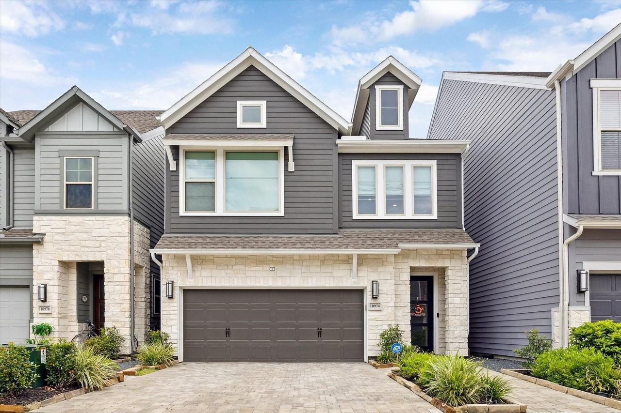 10974 Hewitt Cliff Ln - Photo 2 of 24