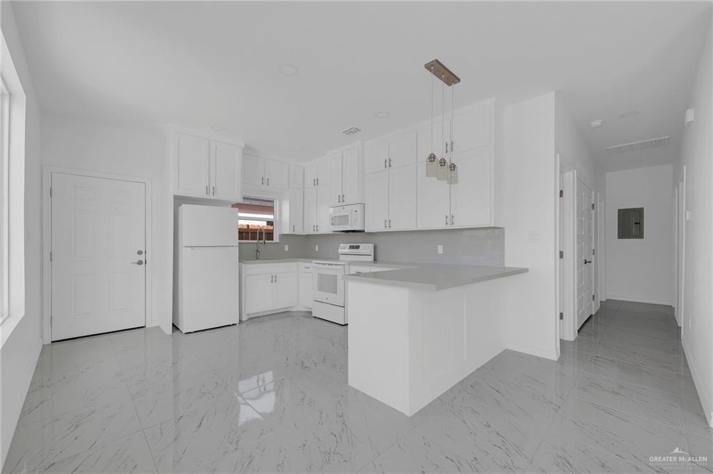 2000 E 1st St - Photo 4 of 12