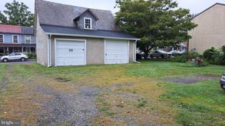 142 Mount Carmel Ave - Photo 1 of 1