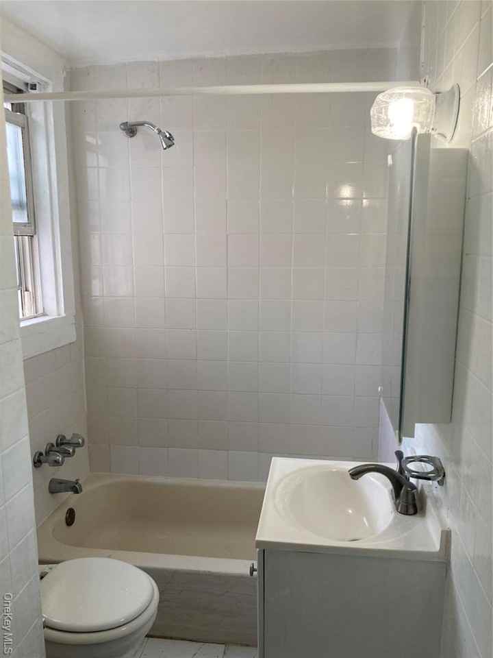 21 Congress St Apt 2nd - Photo 5 of 7