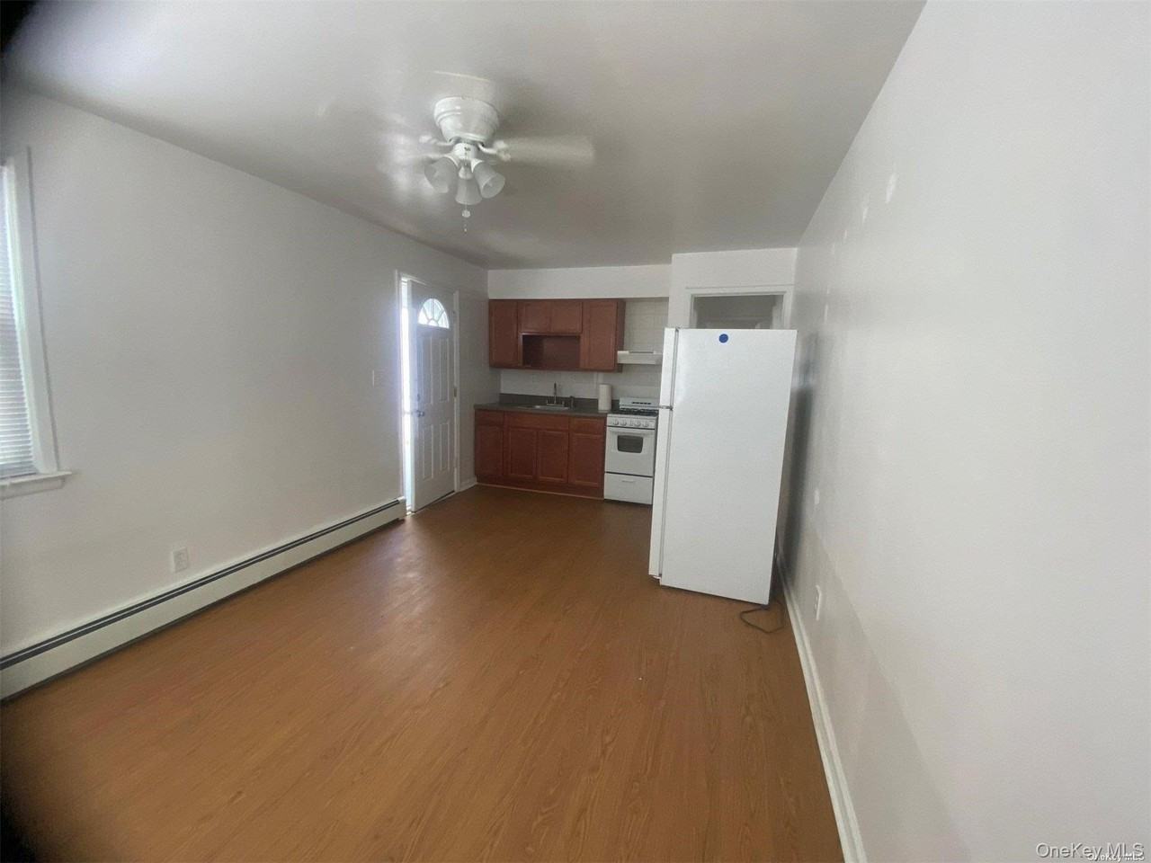 555 E State St - Photo 4 of 5