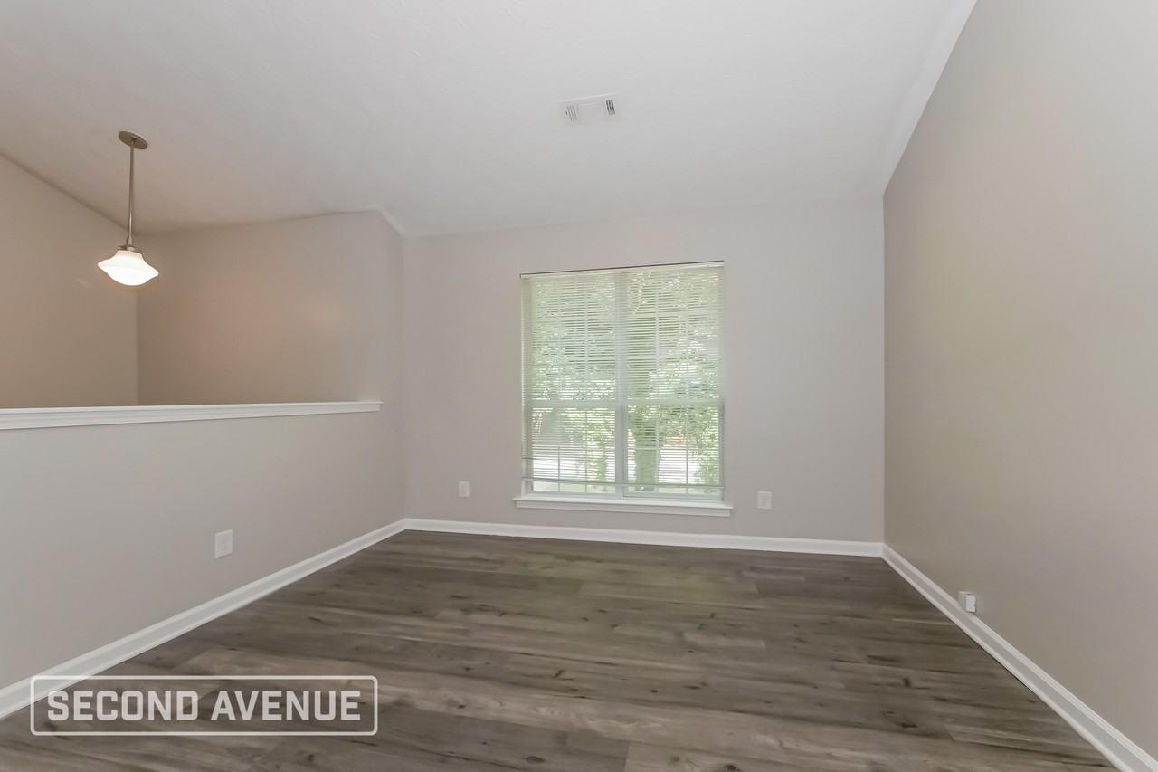 45 Riverside Ct - Photo 5 of 19