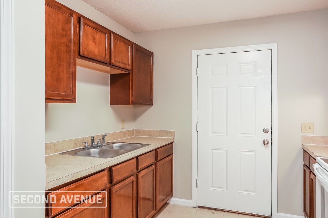 9421 Waynesboro Ave - Photo 4 of 19