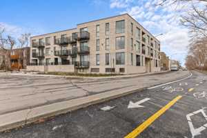featured image of 6037 Boulevard De Maisonneuve Ouest