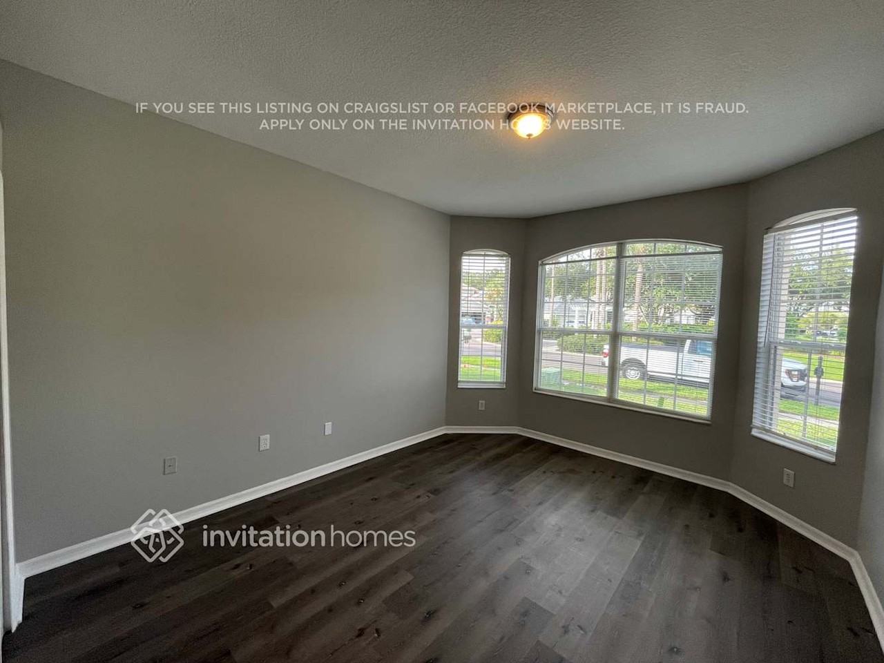 2651 Silvermoss Drive - Photo 4 of 15