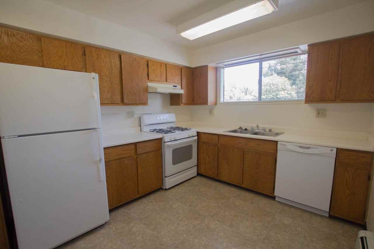 818 Quarry Road #D - Photo 3 of 9