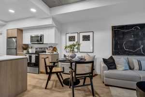 featured image of 10465 101 St Nw