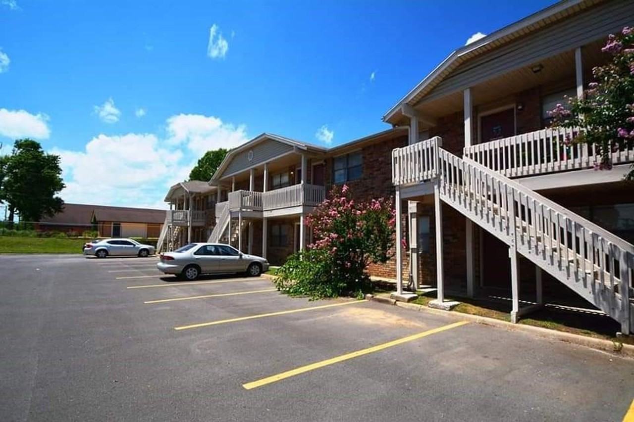 Berwick Apartments - Photo 6 of 50