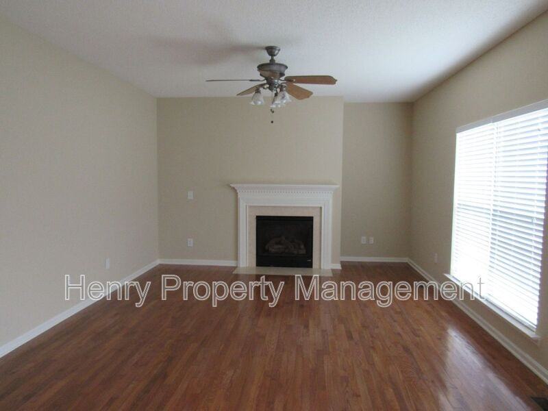 125 Kellerhis Dr - Photo 3 of 12