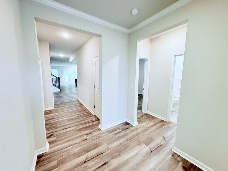 137 Somerset Ln - Photo 3 of 35