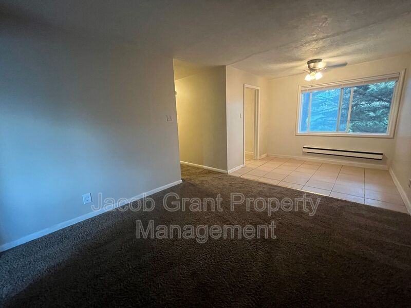 675 Tiger Ave #2 - Photo 3 of 8