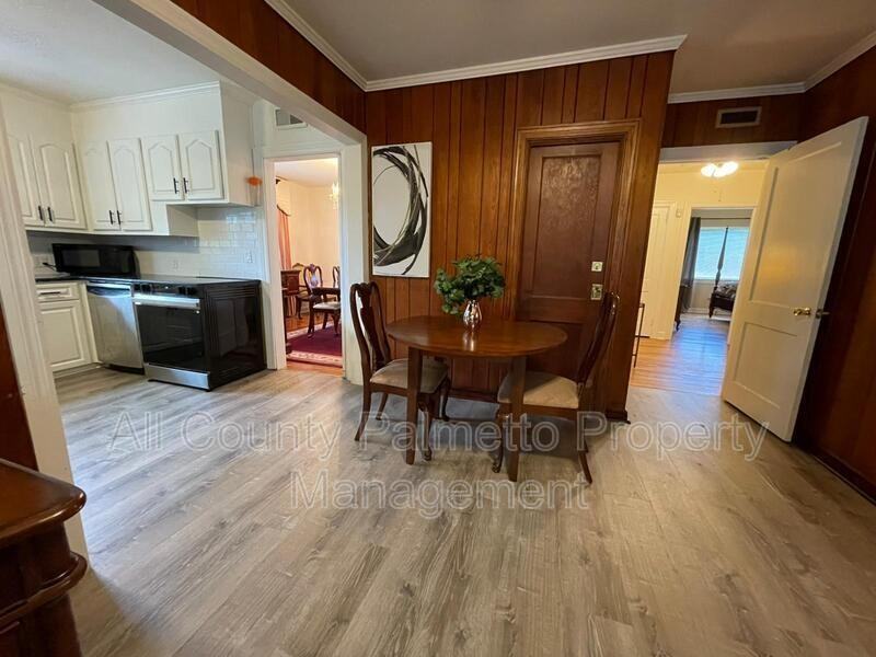 110 Gordon St - Photo 5 of 20