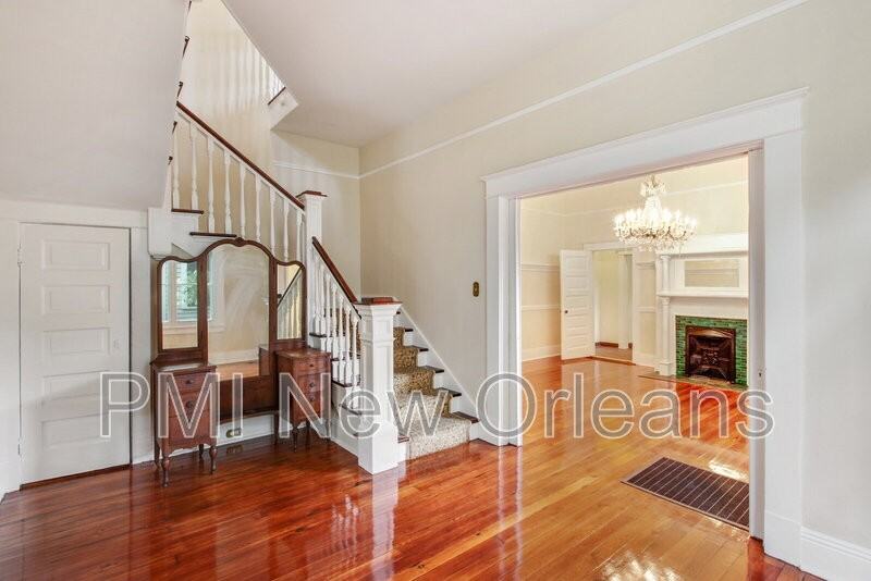 810 Pine St - Photo 3 of 11