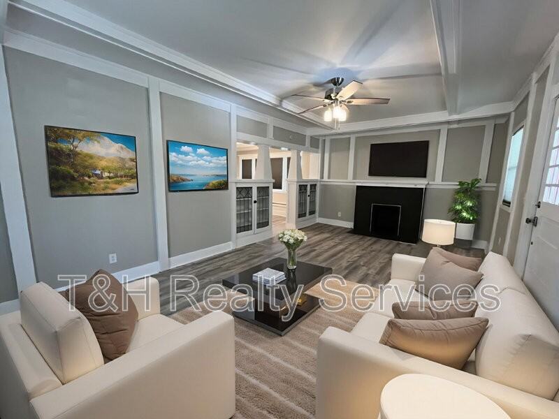 4205 Rookwood Ave - Photo 3 of 21