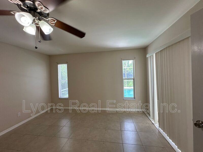 8397 Bahamas Rd - Photo 6 of 23