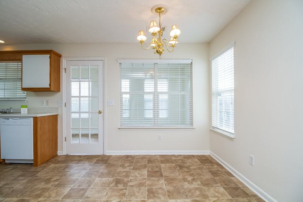 1133 Phelissa Dr - Photo 6 of 21