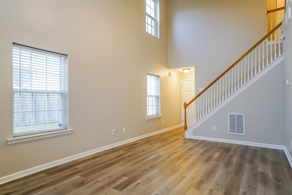 7205 Brighton Hill Ln - Photo 5 of 17