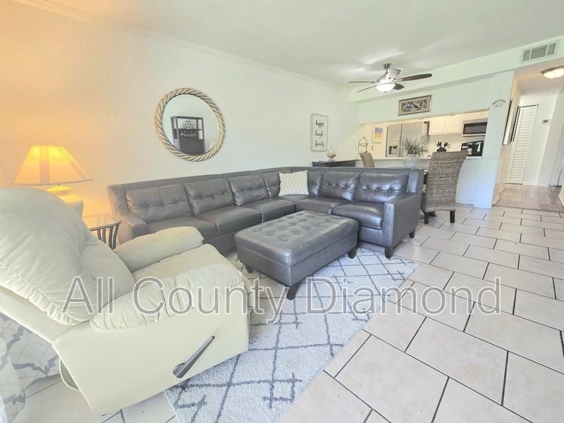 6903 N Lagoon Dr #6 - Photo 7 of 31