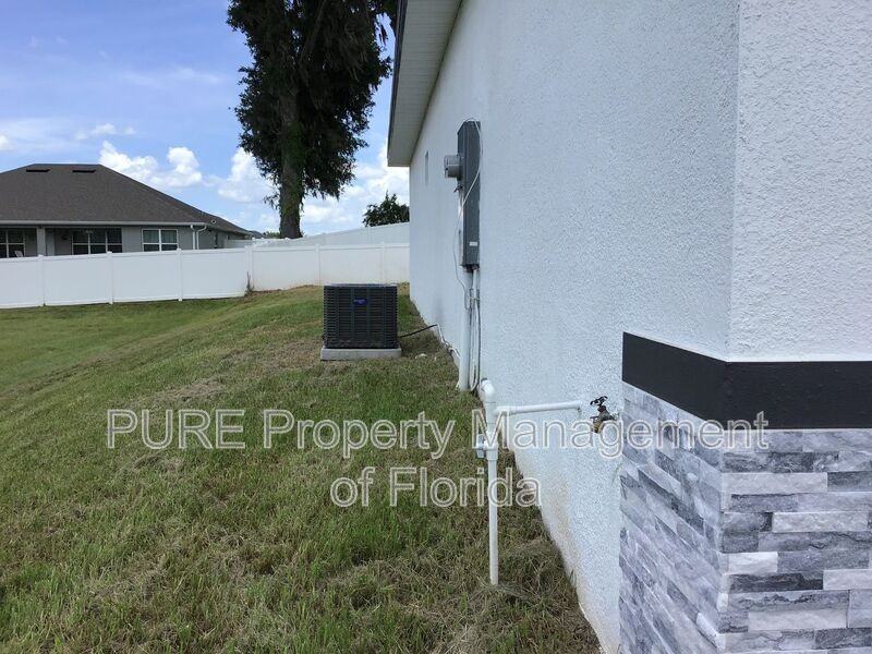 4285 Nw 1st Court Rd - Photo 3 of 37