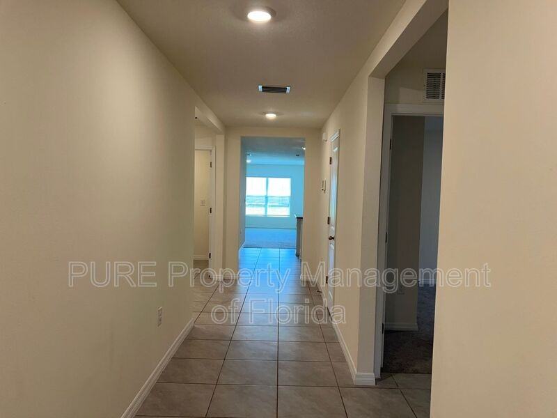 5070 Sw 88th St - Photo 5 of 50