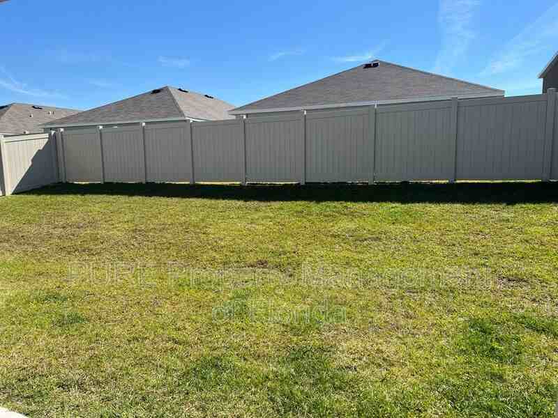 5070 Sw 88th St - Photo 7 of 50