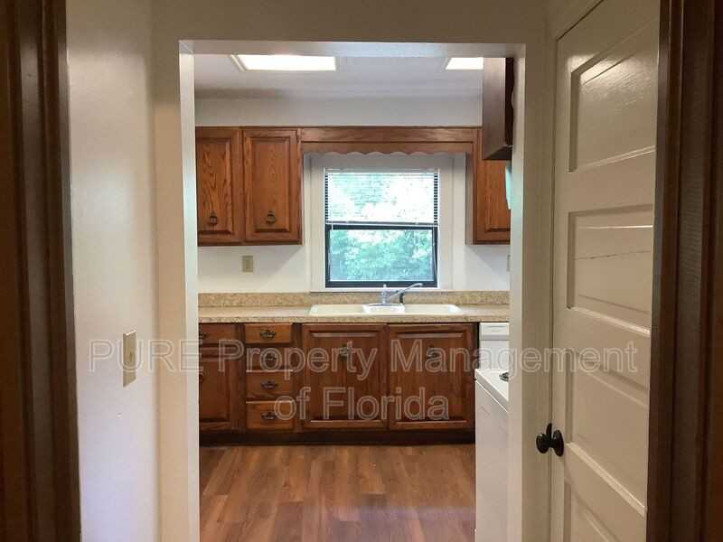 615 Sestreet #A - Photo 3 of 26