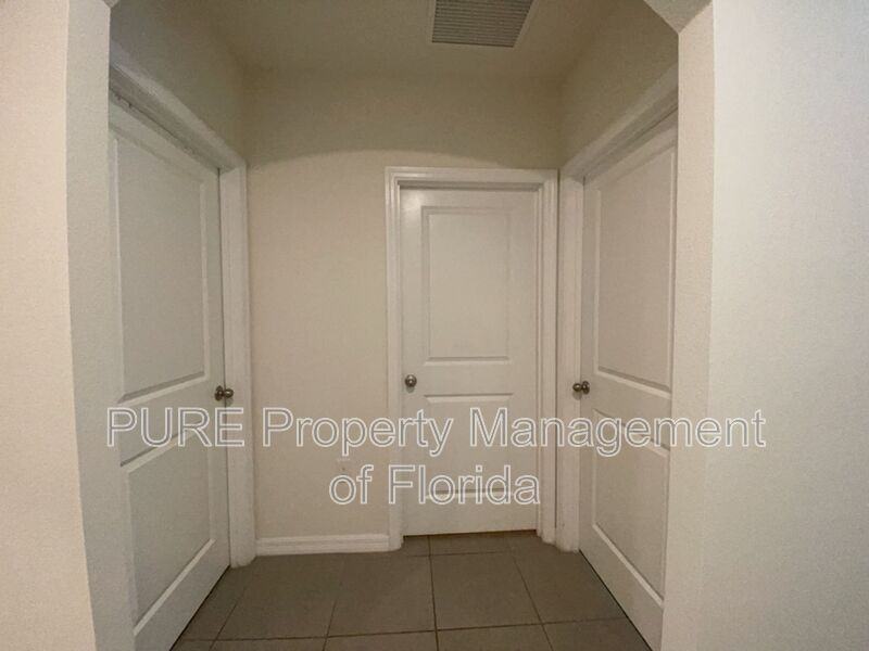 4950 Ne 15th Pl - Photo 3 of 41