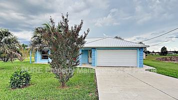 featured image of 2 Poplar Court