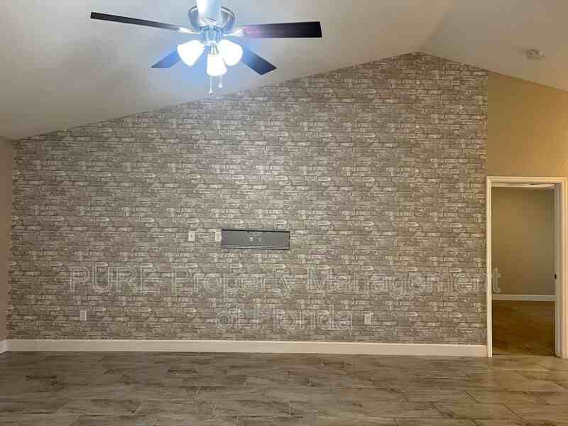 4039 Sw 100th St - Photo 7 of 50