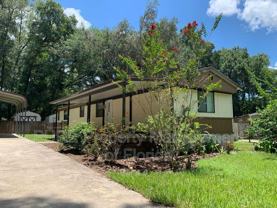 5401 Se 28th Ct - Photo 1 of 1