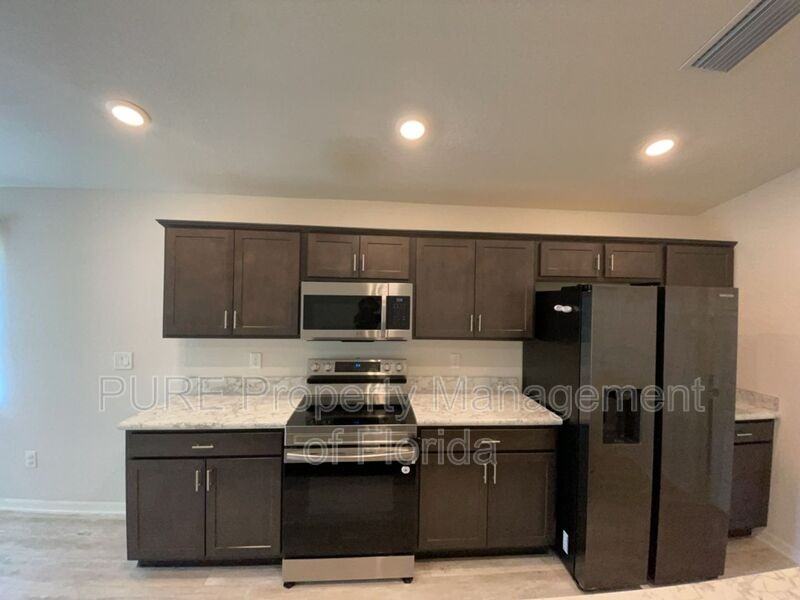 8925 Se 43rd Ave - Photo 4 of 34