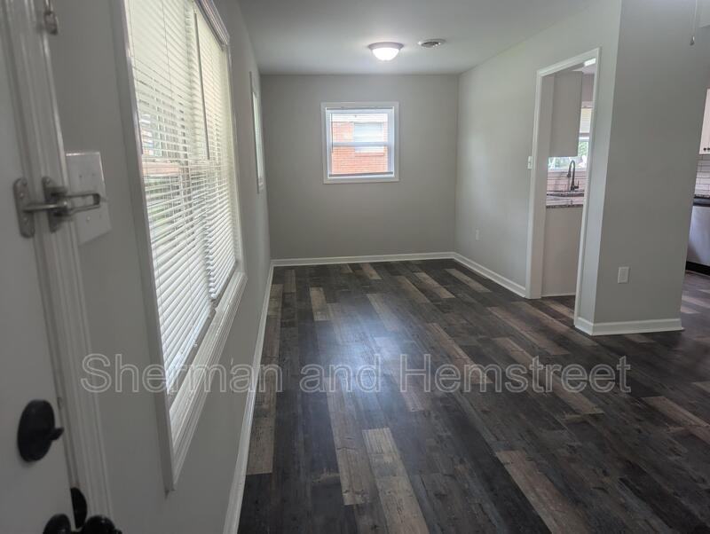 2470 Dublin Dr - Photo 3 of 12